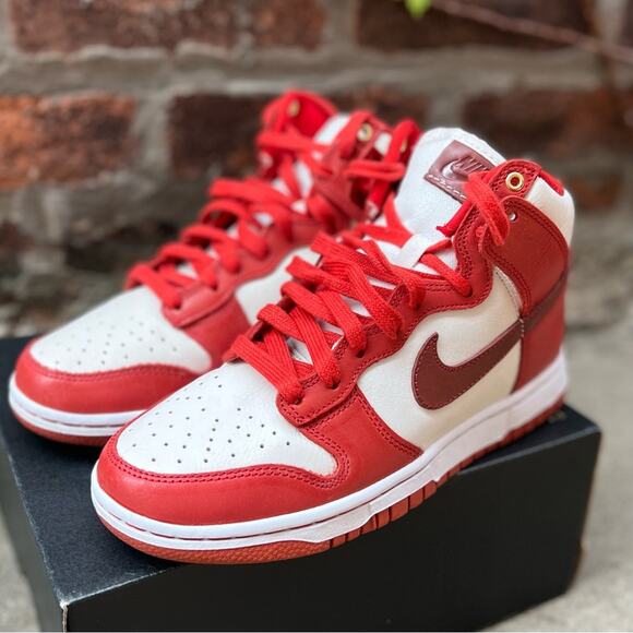 NEW Nike Dunk High LXX Cinnabar Sneakers Womens Size 7 Mars Stone Sail White - Picture 6 of 9